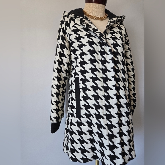 Zara Trafaluc Black and White Houndstooth Women's Coat. Size Small - Picture 3 of 15